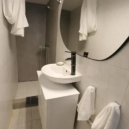 Greelax Upper Floor Apartman